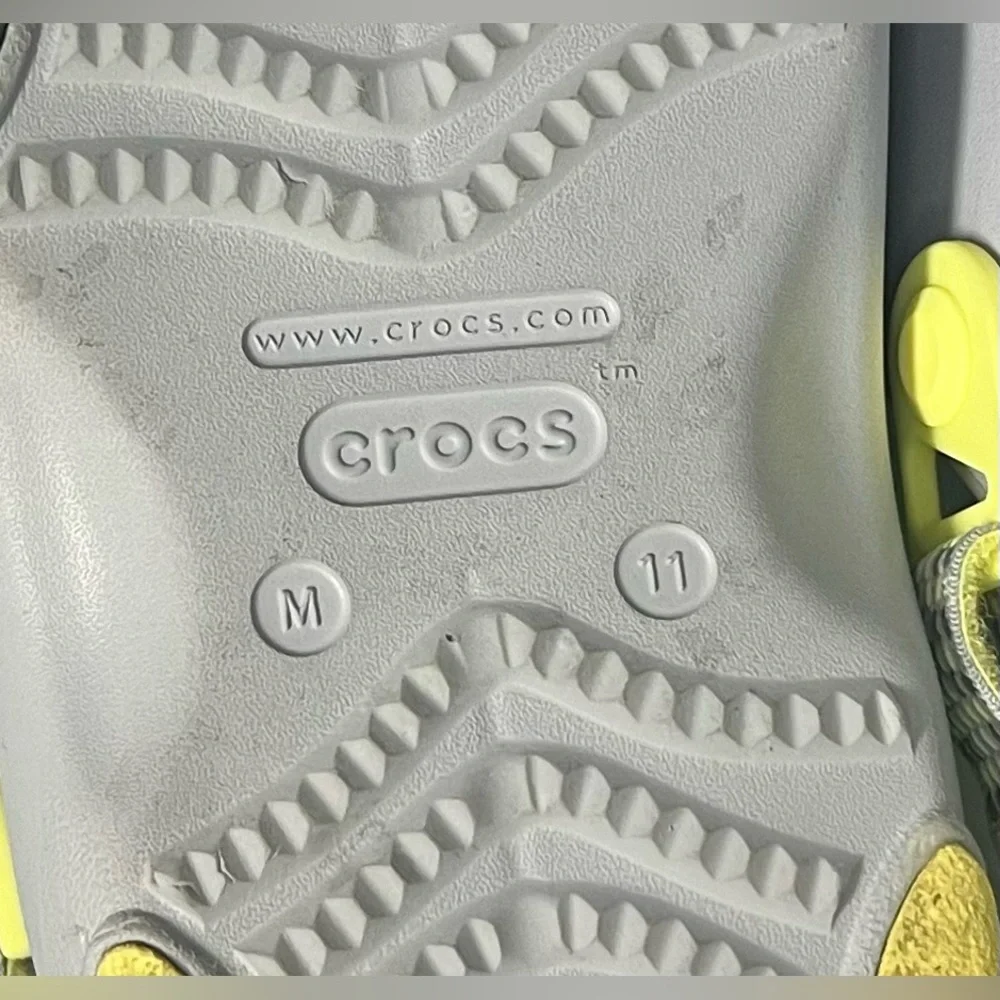 Crocs-‎ Mens Light Grey slides, Size:11, Pre-Owned, great condition